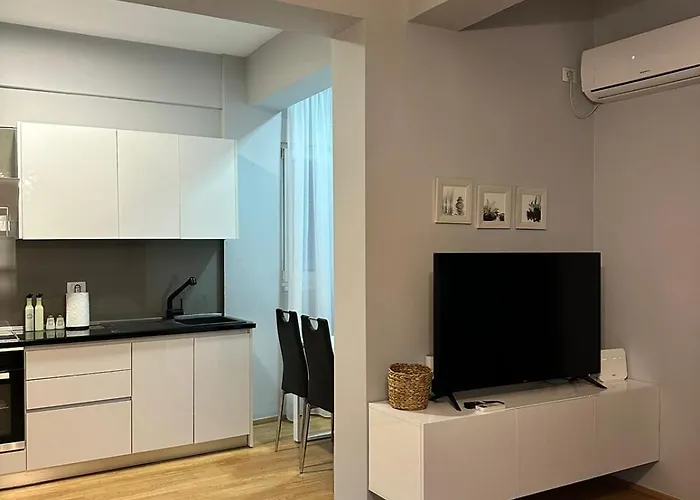 Sunshine Tirana, Blloku 2